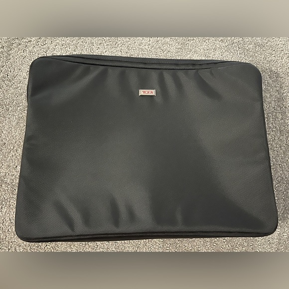 Tumi Computers, Laptops & Parts Tumi Laptop Sleeve Poshmark
